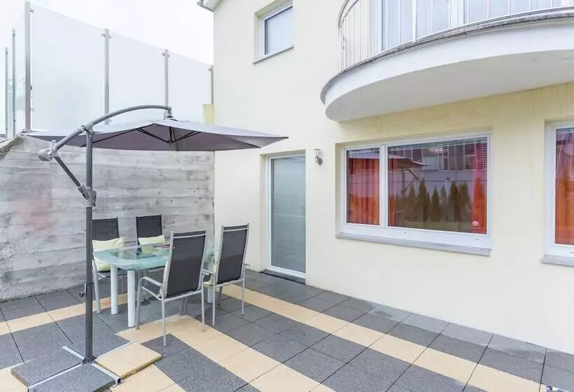 Gorgeous Apartment In Markdorf With Swimming Pool