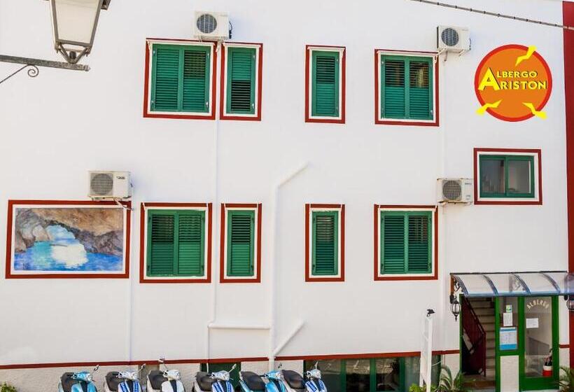 בית מלון כפרי Ariston