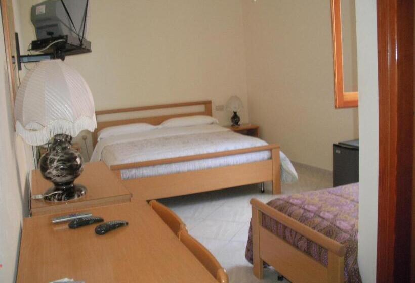 בית מלון כפרי Ariston