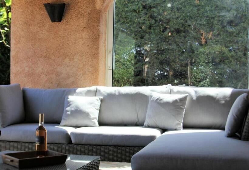 Modern Villa In La Motte With Swimming Pool