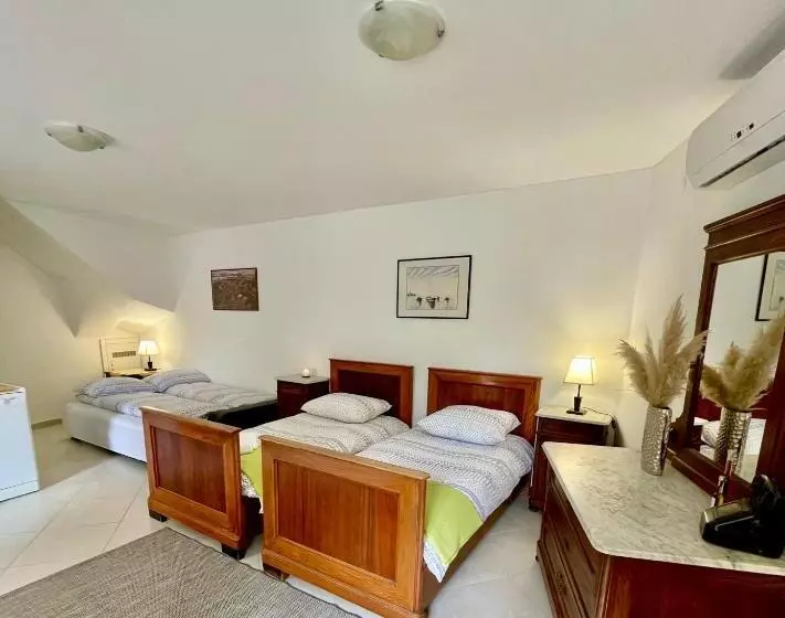 Pensió Guesthouse Kresic