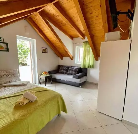 Pensió Guesthouse Kresic