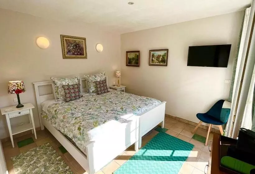 Sans Souci Bed And Breakfast Luxe Heated Pool And Restaurant