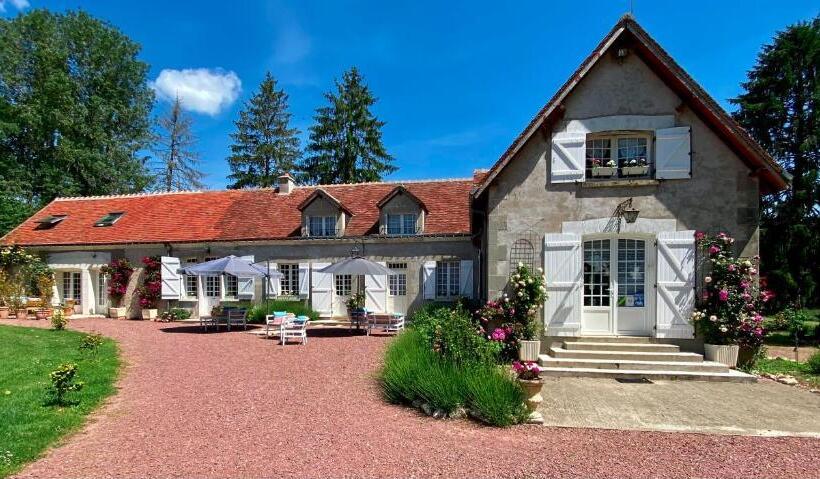 Sans Souci Bed And Breakfast Luxe Heated Pool And Restaurant