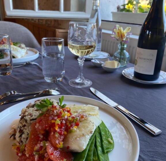 Sans Souci Bed And Breakfast Luxe Heated Pool And Restaurant