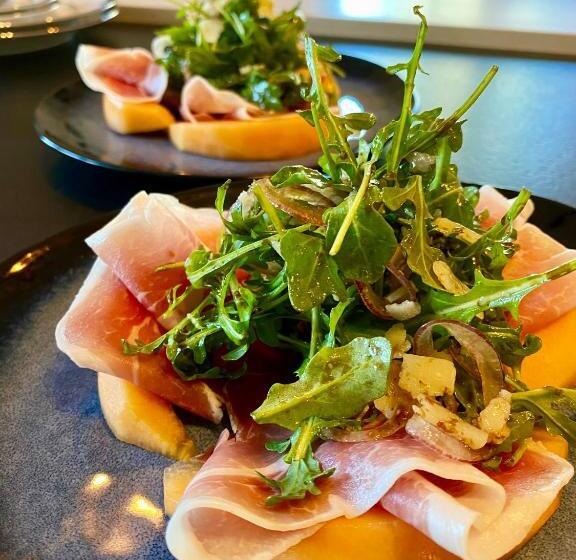 Sans Souci Bed And Breakfast Luxe Heated Pool And Restaurant