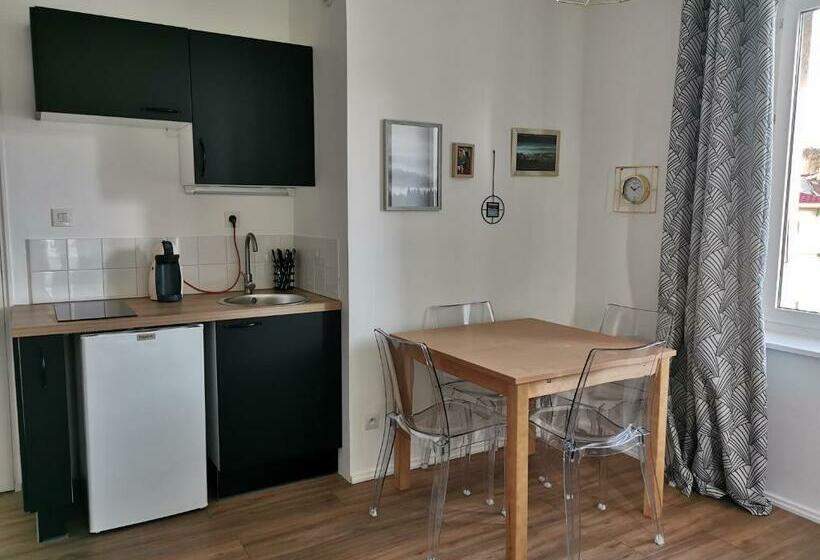 Au Coeur Des Rousses