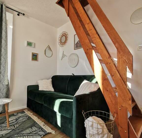 Au Coeur Des Rousses