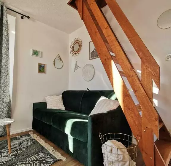 Au Coeur Des Rousses