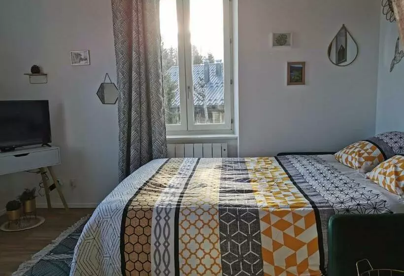 Au Coeur Des Rousses