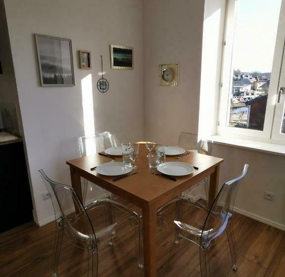 Au Coeur Des Rousses