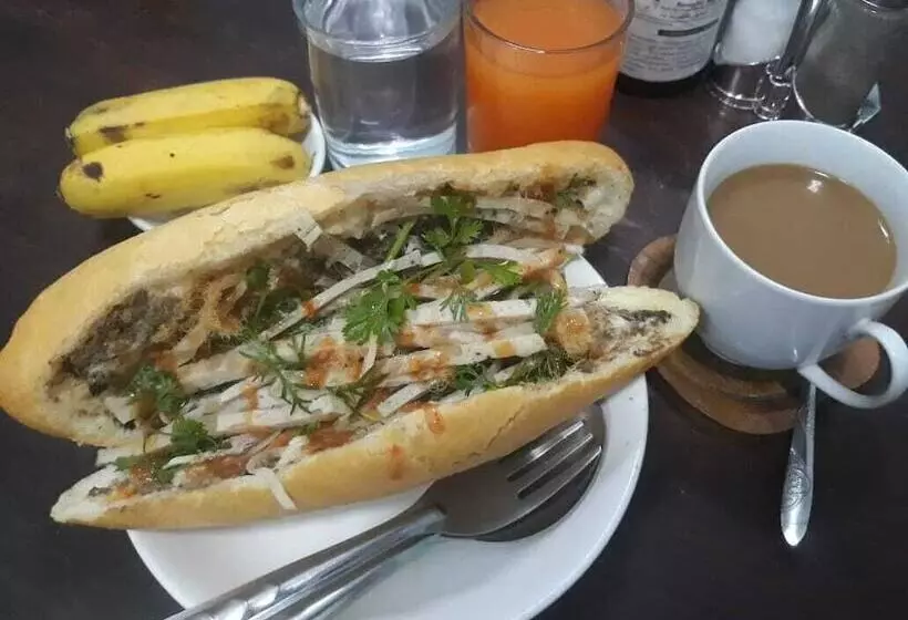 Ba'mi Thakhek Hostel