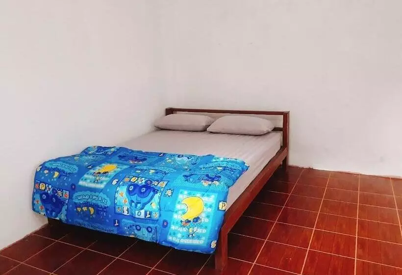 Ba'mi Thakhek Hostel