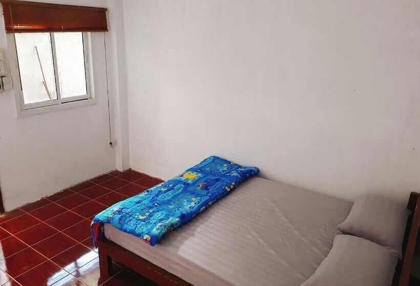 Ba'mi Thakhek Hostel