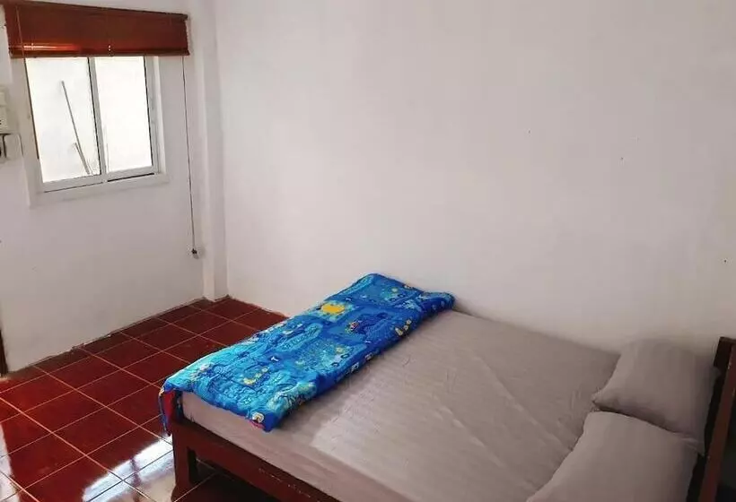 Ba'mi Thakhek Hostel