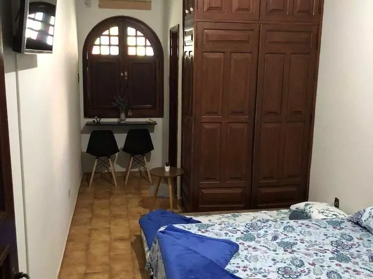 تختخواب و صبحانه Bethesda Hostel Corumbá