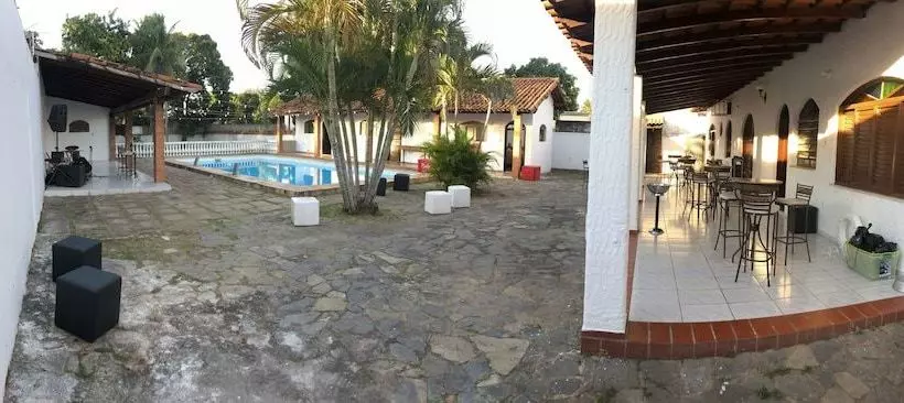 تختخواب و صبحانه Bethesda Hostel Corumbá