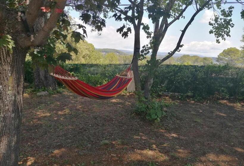 مبيت وإفطار Hôtes Antic Provence