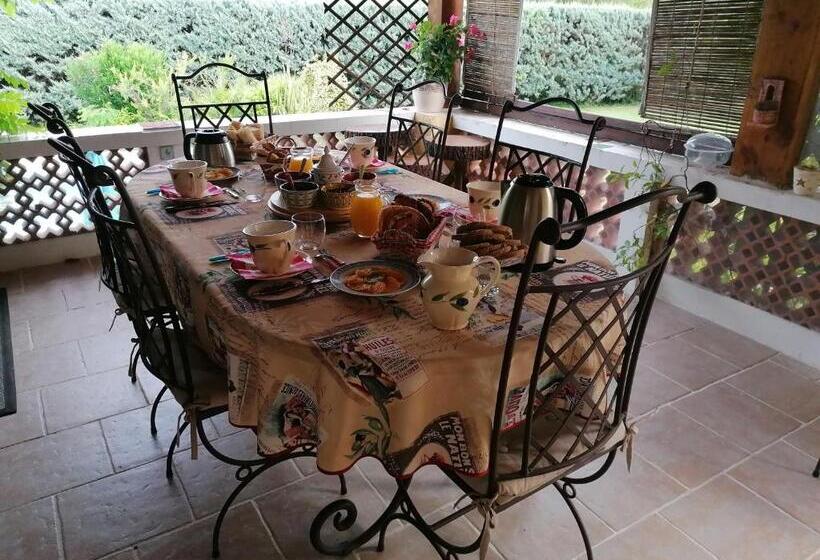 مبيت وإفطار Hôtes Antic Provence