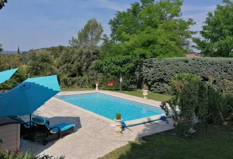 ベッドアンドブレックファースト Hôtes Antic Provence