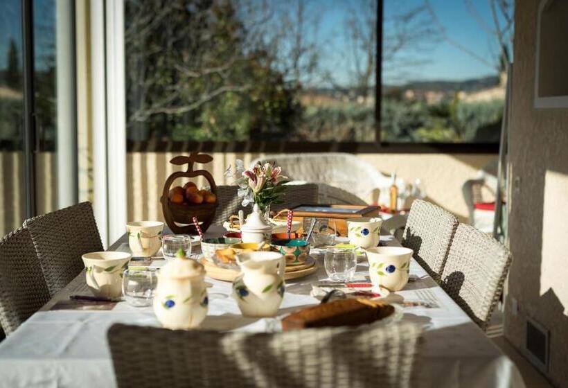 مبيت وإفطار Hôtes Antic Provence