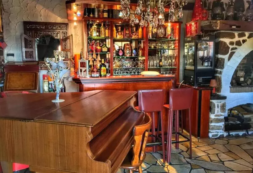 ベッドアンドブレックファースト Mara Ath