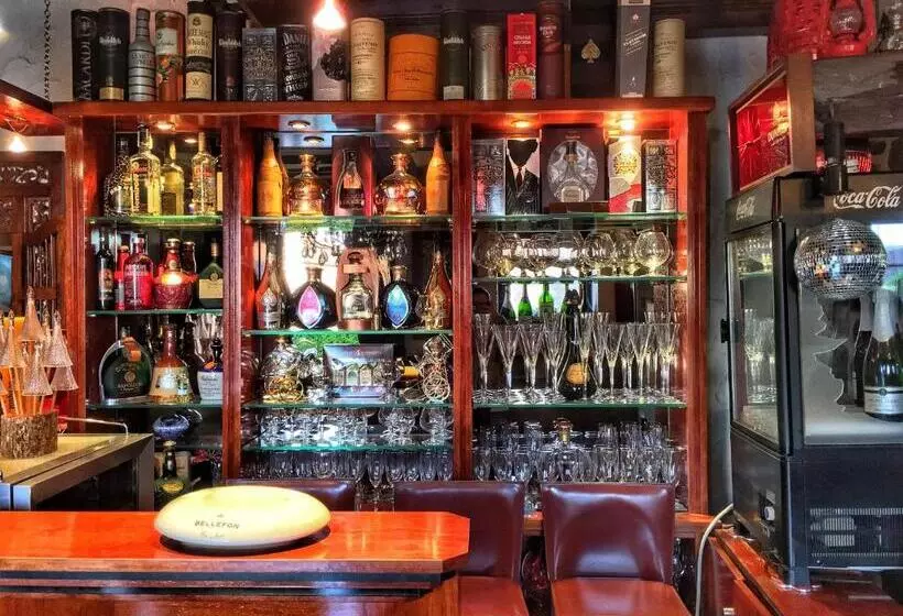 ベッドアンドブレックファースト Mara Ath