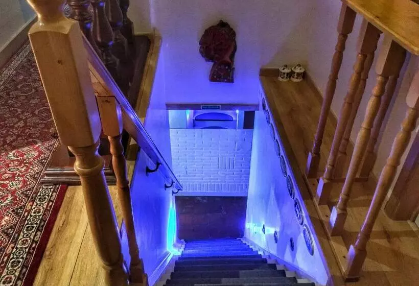 ベッドアンドブレックファースト Mara Ath