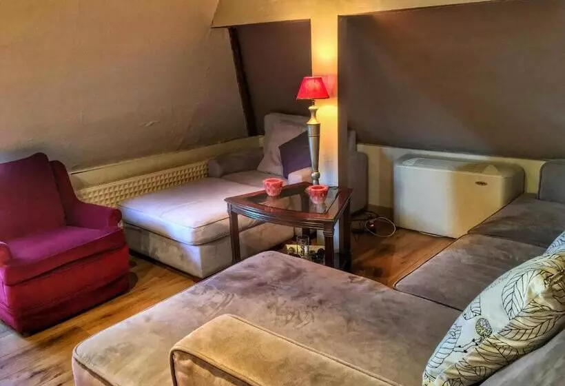 ベッドアンドブレックファースト Mara Ath