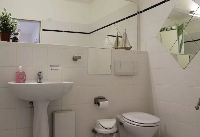 Bright Apartment In Boltenhagen Near Sea