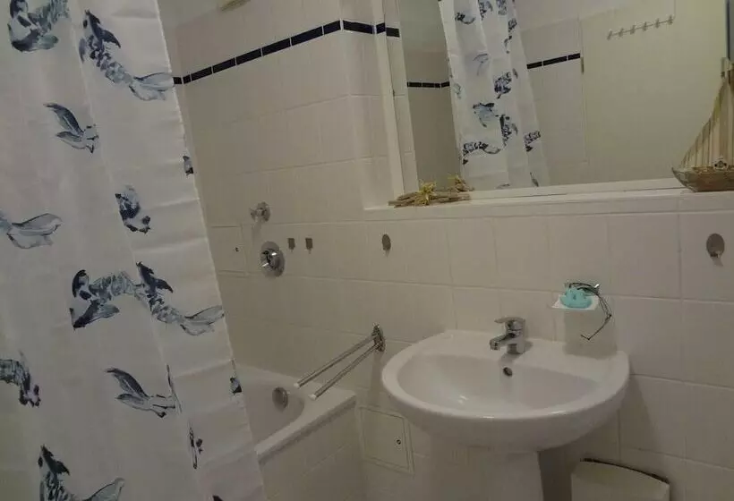 Bright Apartment In Boltenhagen Near Sea