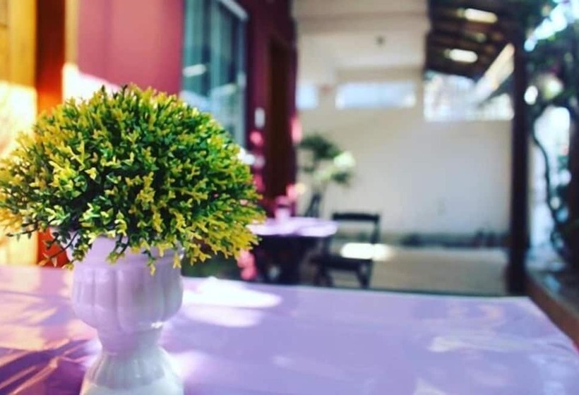 Hotel Bougainville Suítes