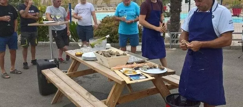 ホテル Camping Park Er Lann