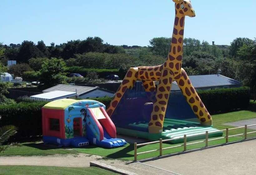 ホテル Camping Park Er Lann