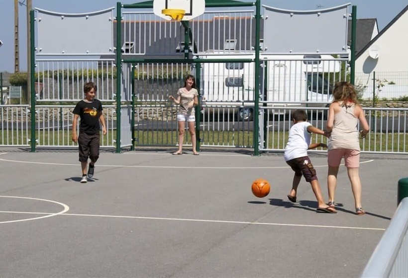 ホテル Camping Park Er Lann