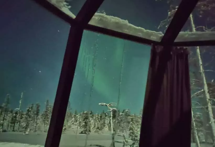 Hotelli Snowlounge Aurorahut Glasigloos Ice