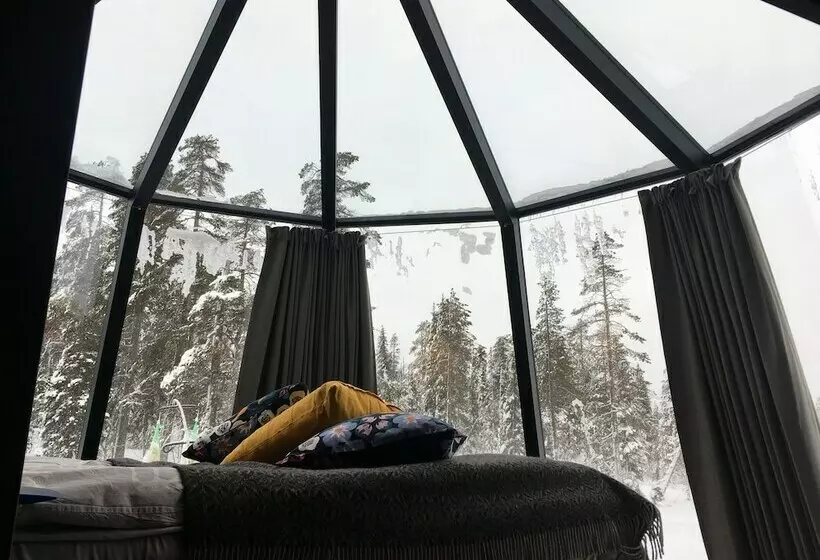 Hotelli Snowlounge Aurorahut Glasigloos Ice
