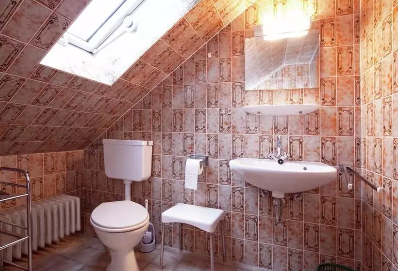 Modern Apartment In Bad Peterstal Griesbach With Vineyards