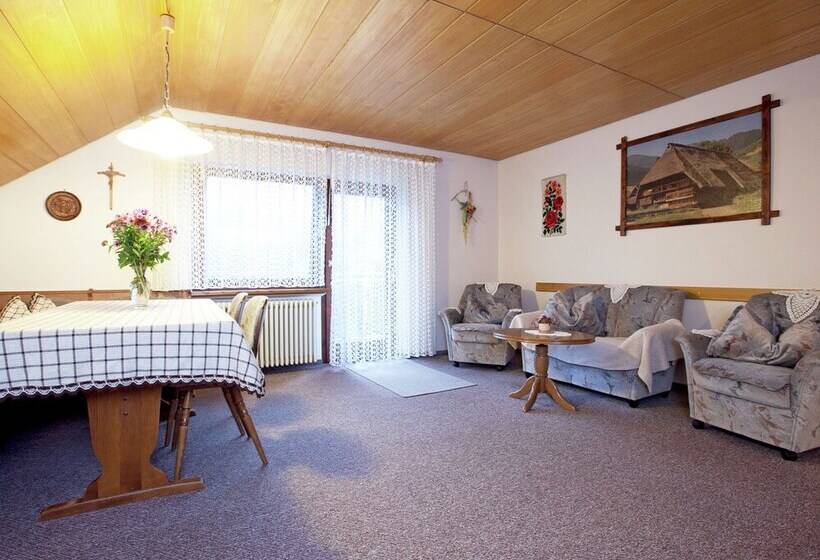 Modern Apartment In Bad Peterstal Griesbach With Vineyards