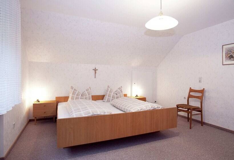 Modern Apartment In Bad Peterstal Griesbach With Vineyards