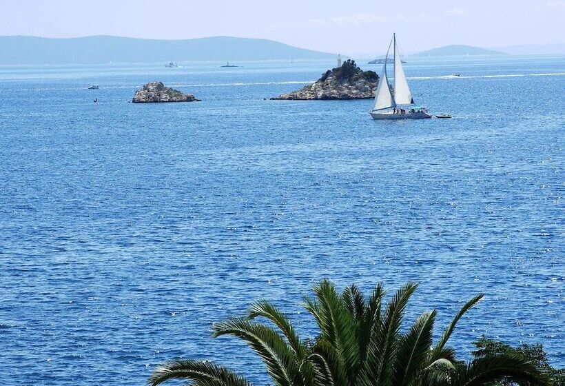 Spacious And Comfortable Apartment, Outside The Historical Centre Of Split