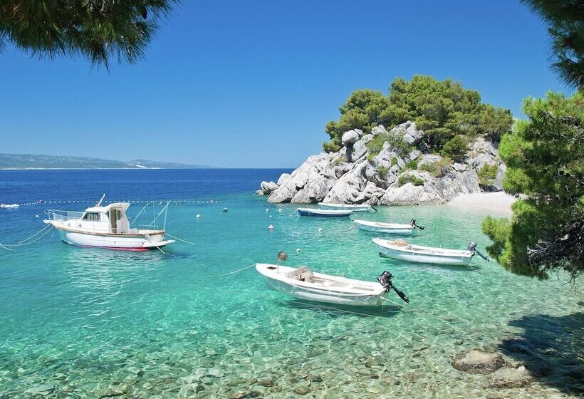 Spacious And Comfortable Apartment, Outside The Historical Centre Of Split