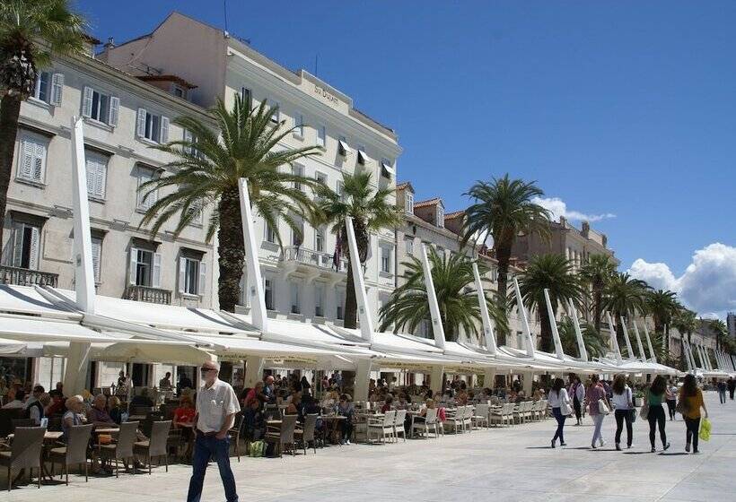 Spacious And Comfortable Apartment, Outside The Historical Centre Of Split
