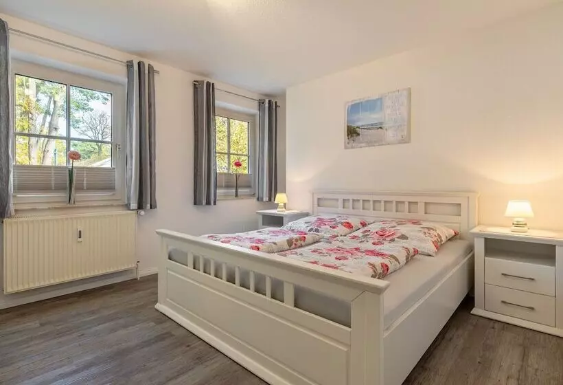 Stunning Apartment In Boltenhagen With Terrace