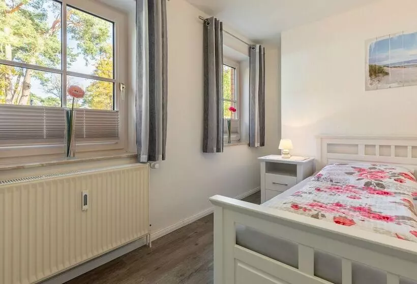 Stunning Apartment In Boltenhagen With Terrace