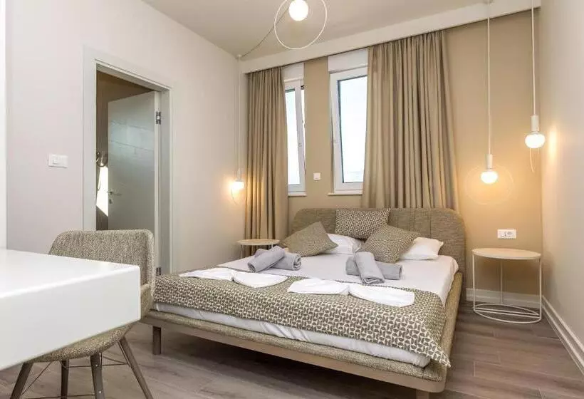 Villa Sara   Private Infinity Pool