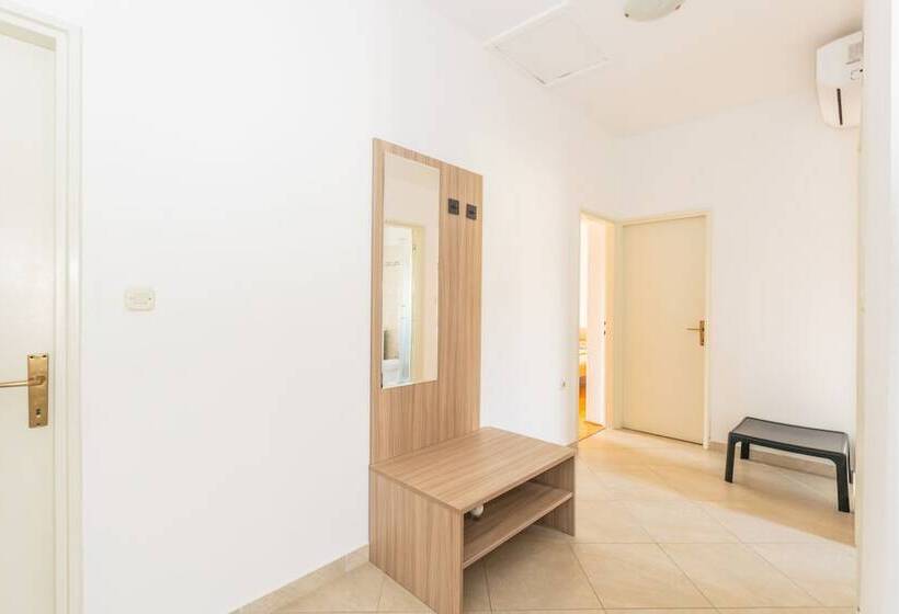 Apartments Grakalic Great Location