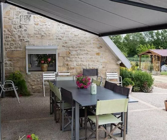 تختخواب و صبحانه Best Saintonge