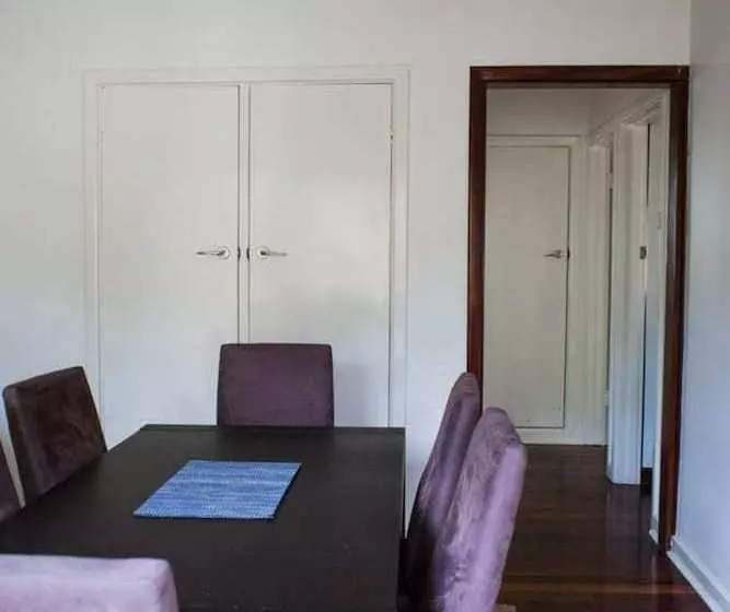 Cottesloe Beach Villa W/large Courtyard  Sleeps 4