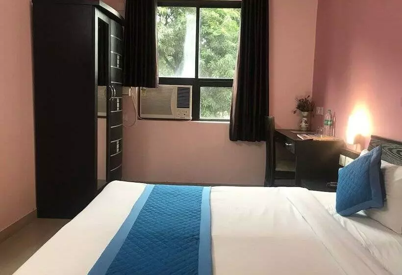 ホテル All Seasons Guest House I Rooms & Dorms